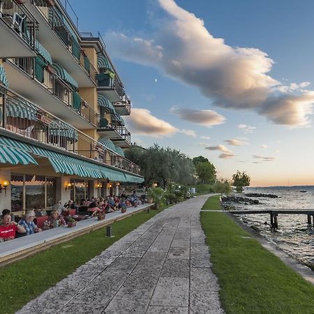 Hotel Nettuno Brenzone sul Garda Eksteriør billede